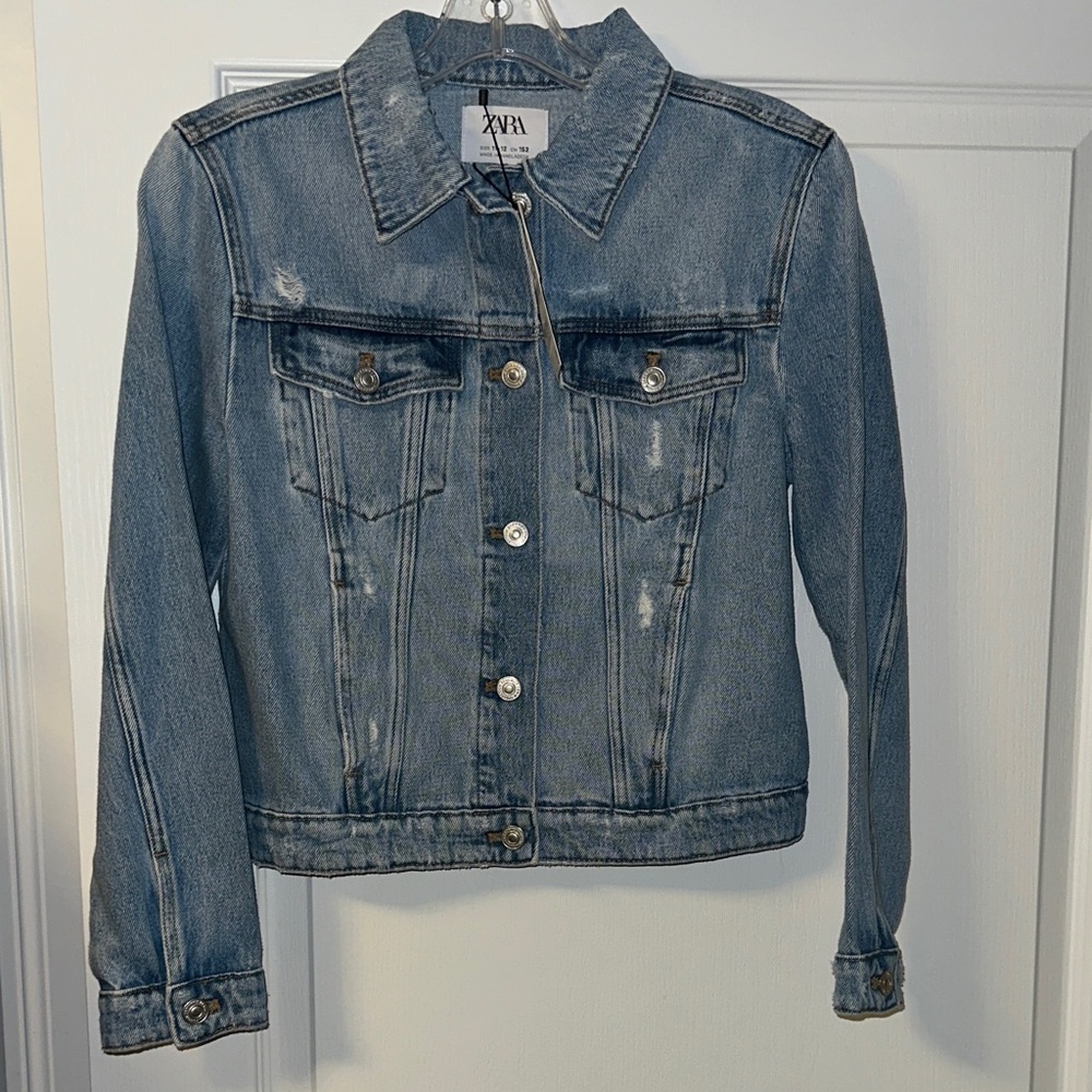 Zara girl's Distresses Blue Denim Jacket size 11/12